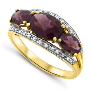 Garnet & Diamond Ring